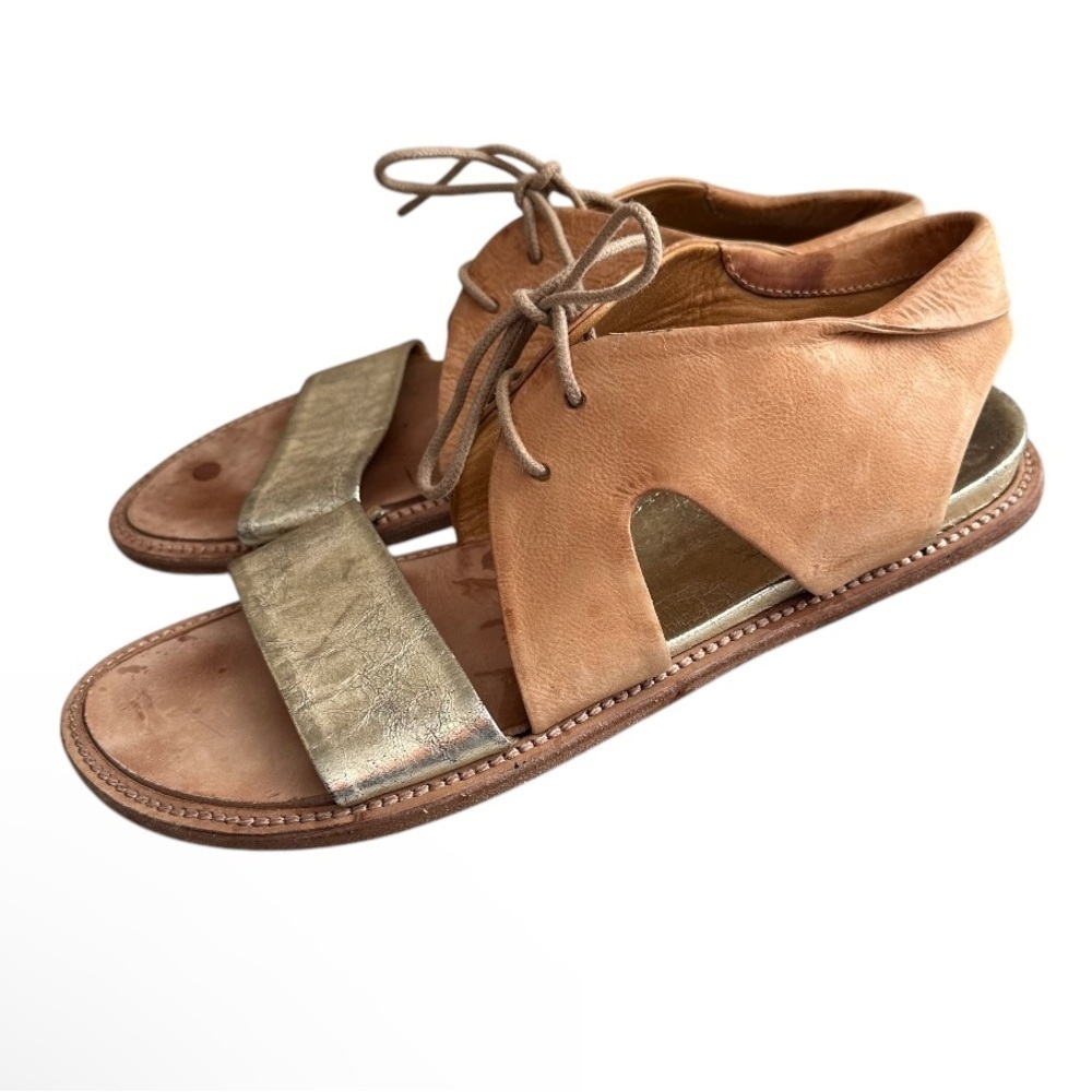 Pep Monjo Emily in Tan / Gold Sandals Size 8